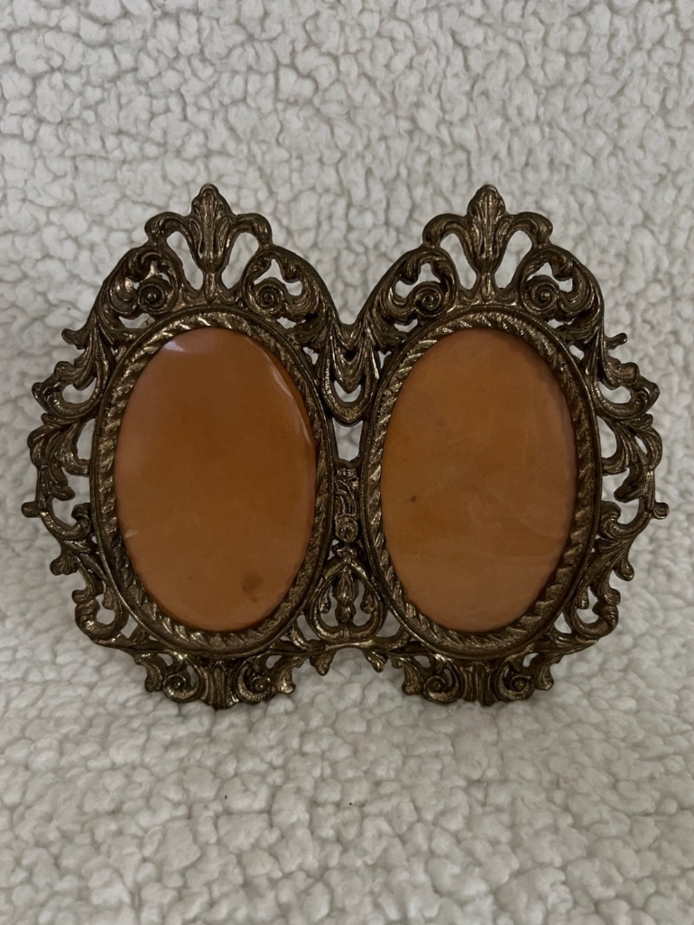 Vintage, Victorian Ornate Brass Standing Double Oval 2 Picture Frame, beautiful